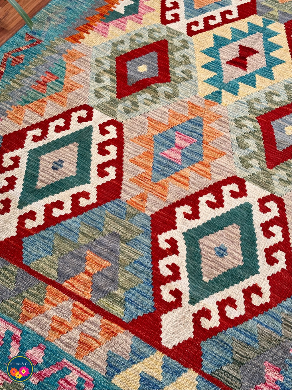 Pure wool kilim 5'10”x4'1”