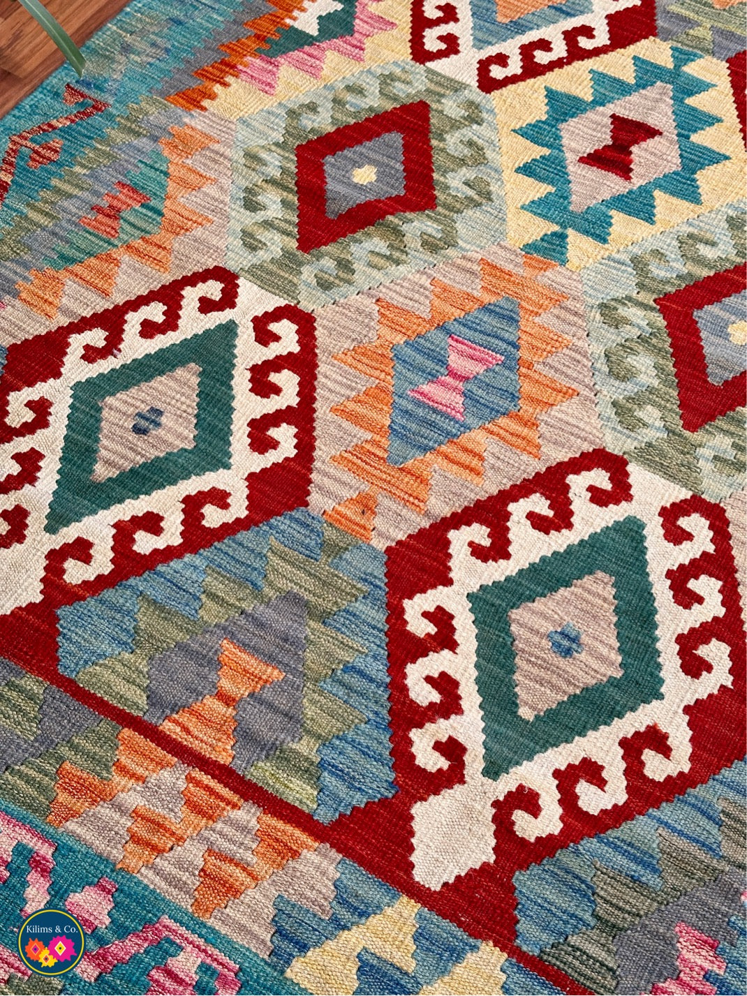 Pure wool kilim 5'10”x4'1”