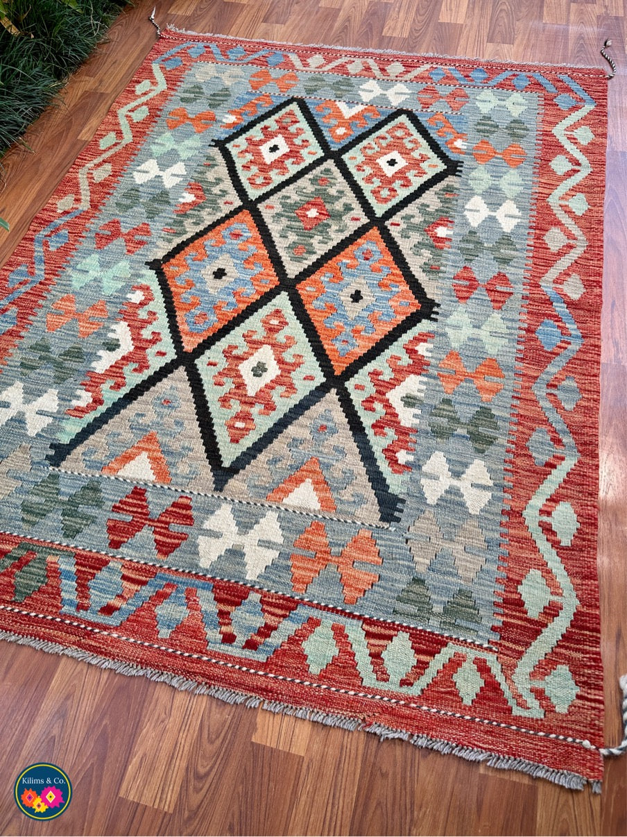 Pure wool kilim 5'8”x4'2”