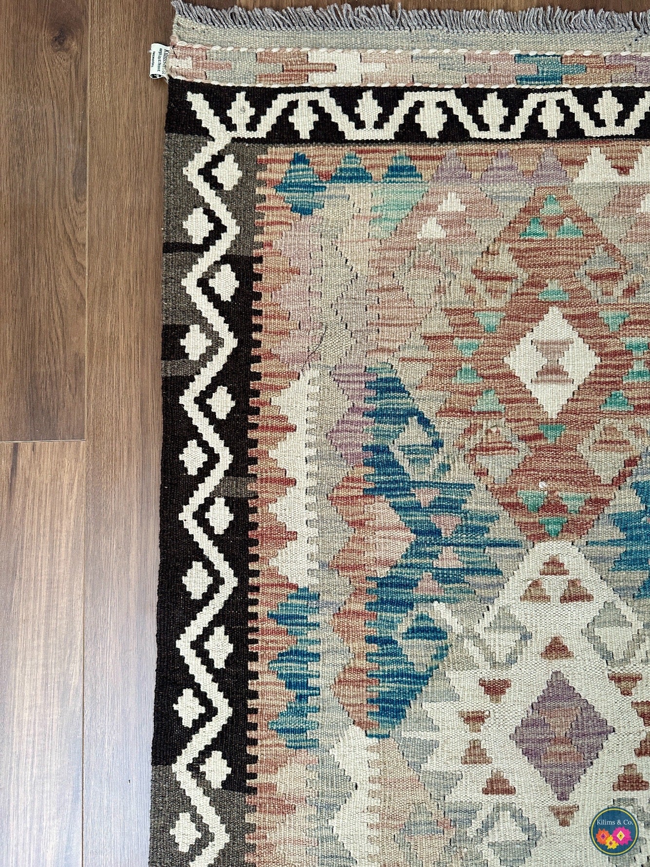 Pure Wool kilim 8ft 0in x 5ft 8in