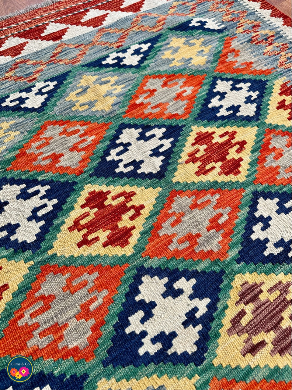 Pure wool kilim 5'7”x4'2”