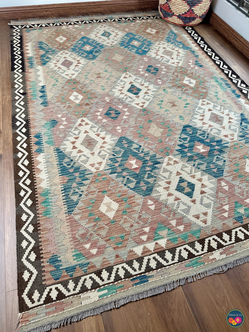 Pure Wool kilim 8ft 0in x 5ft 8in