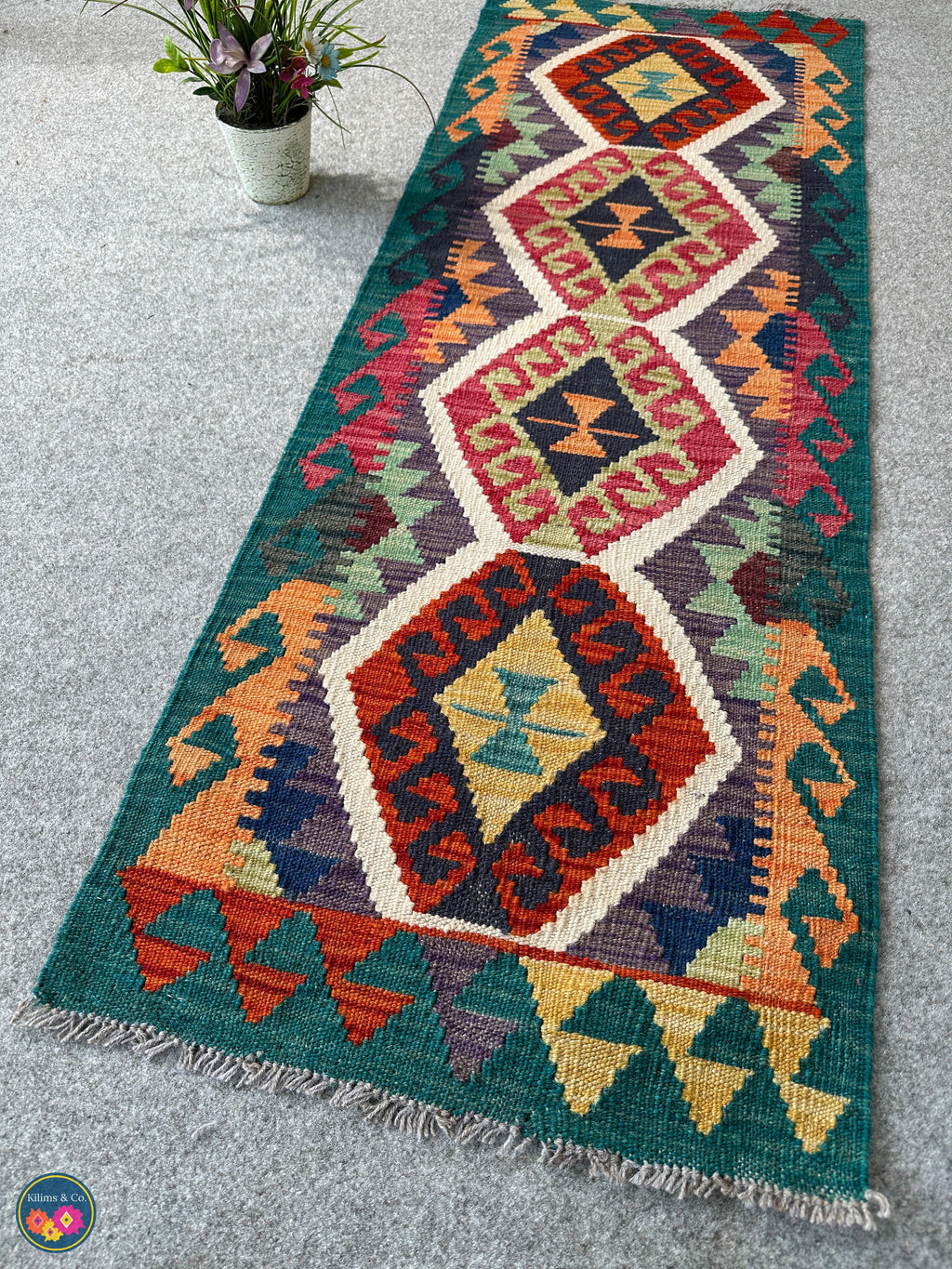 Table Runner (4’8” x 1'9”)