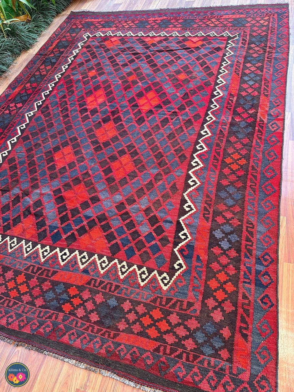 Pure Wool kilim 8ft 9in x 6ft 5in