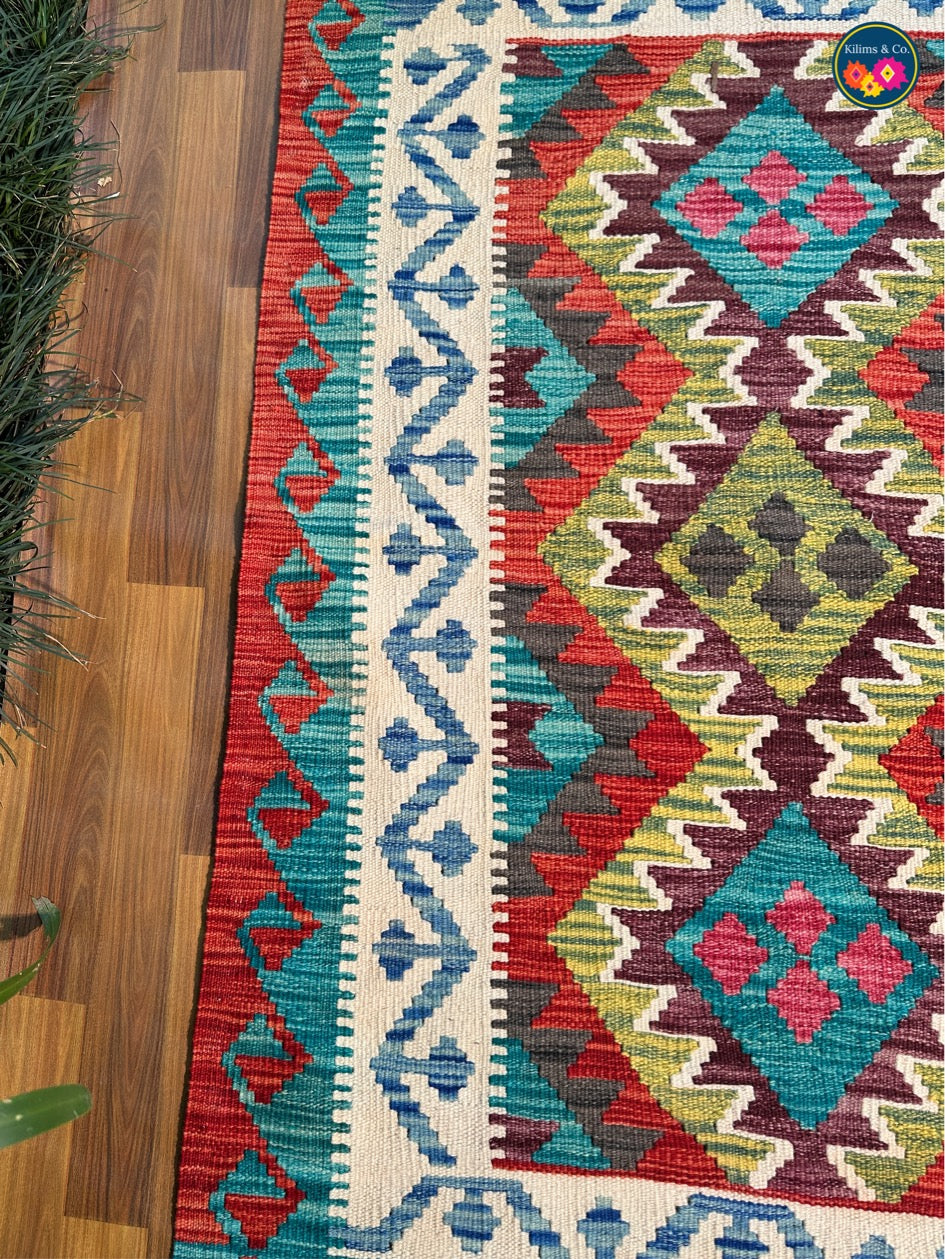 Pure wool kilim 5’0 x 3’4
