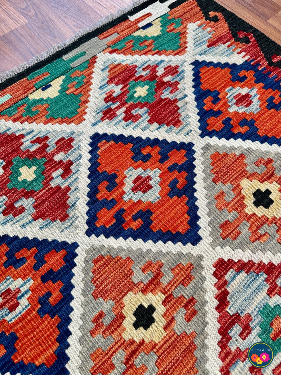 Pure wool kilim 5'7”x4'1”