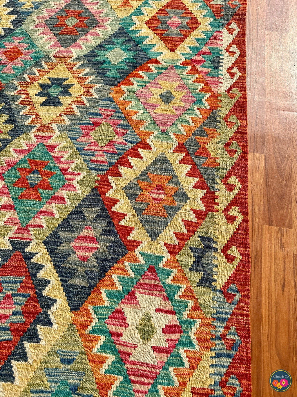 Pure wool kilim (6′6″ × 5′0″)