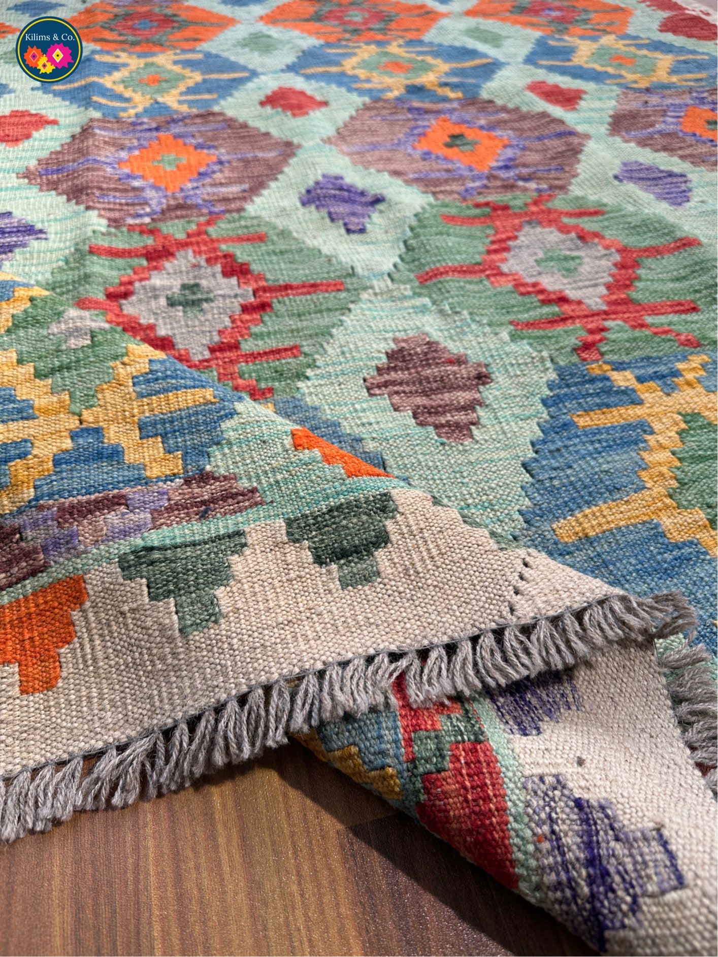 Pure wool kilim (6'6"x5'4”)