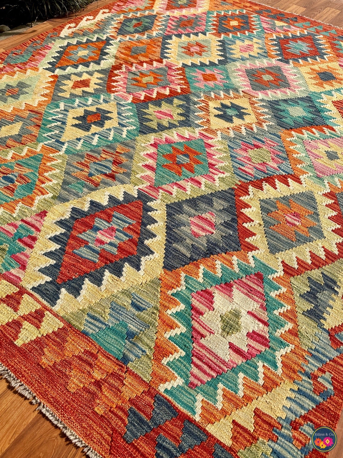 Pure wool kilim (6′6″ × 5′0″)