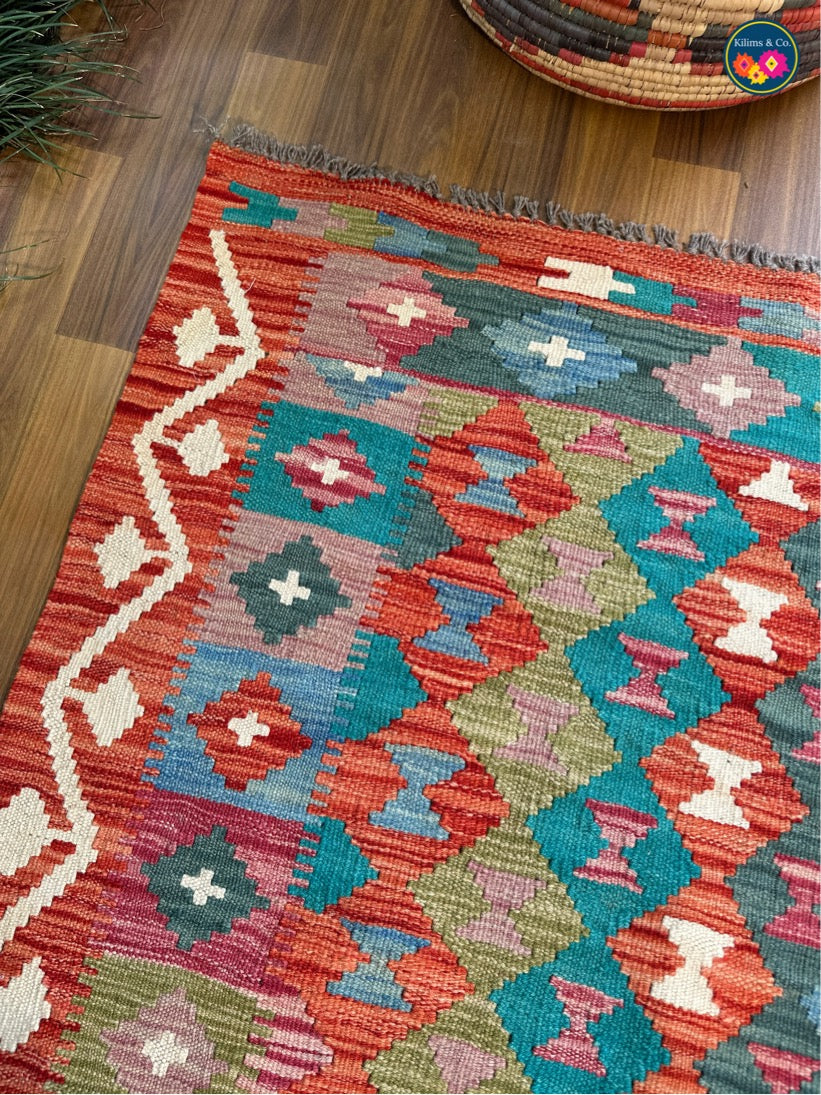 Pure wool kilim 4’9 x 3’4