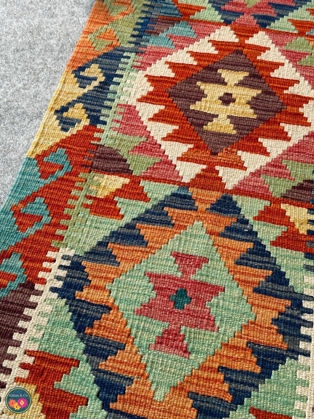 Table Runner (5’0” x 1'7”)