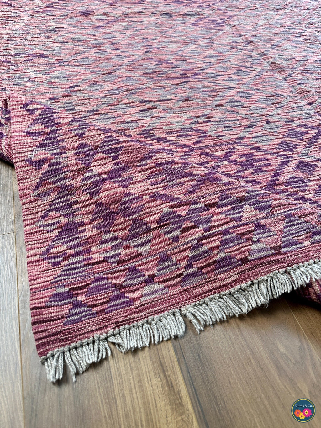 Pure Wool kilim 8ft 0in x 5ft 10in