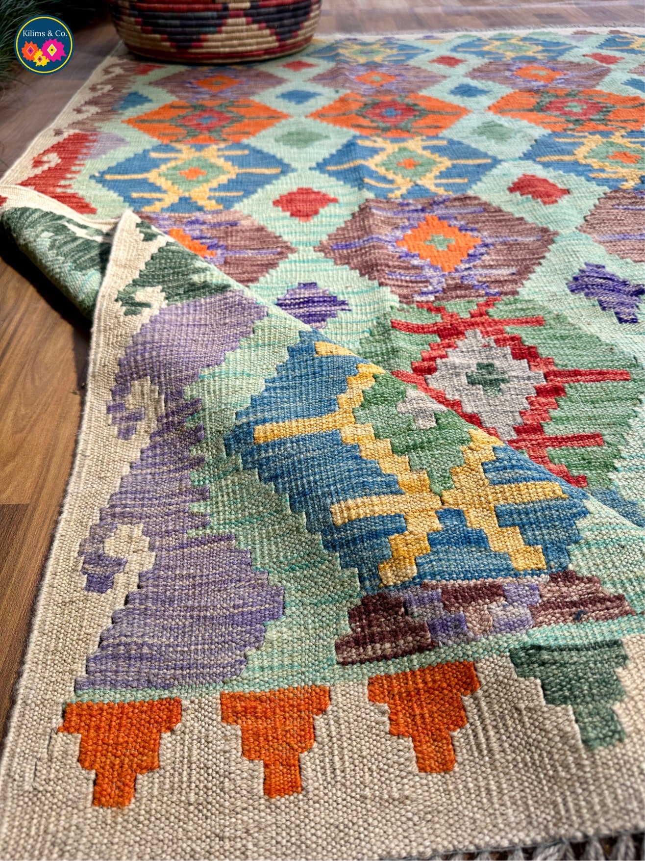 Pure wool kilim (6'6"x5'4”)