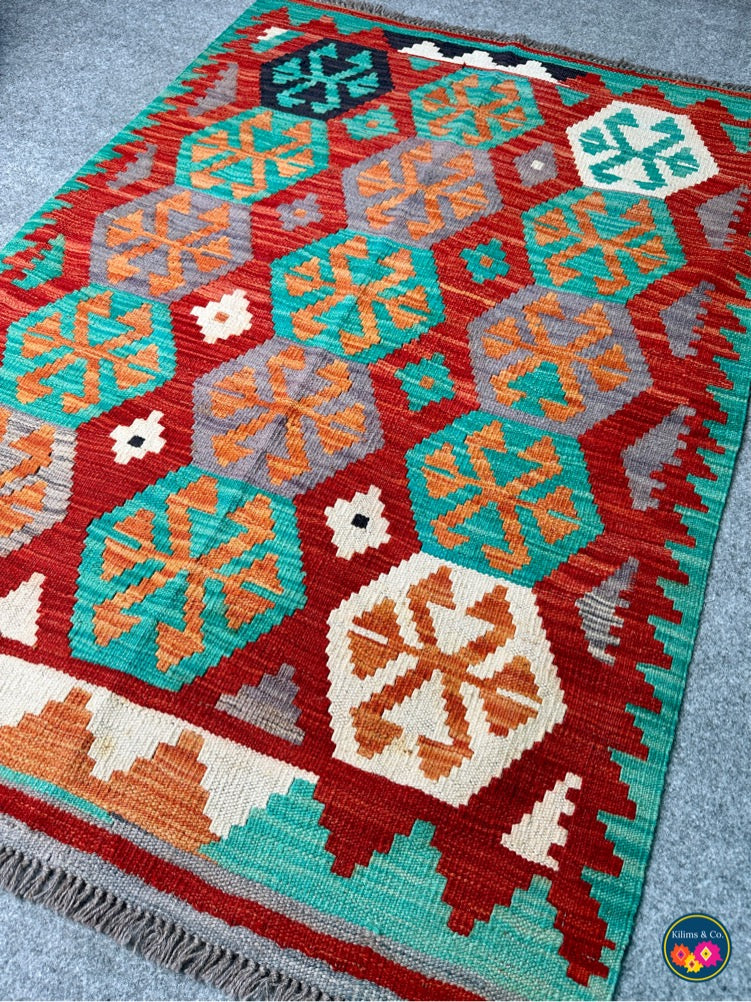 Pure wool kilim 4ft 5in x 3ft 2in