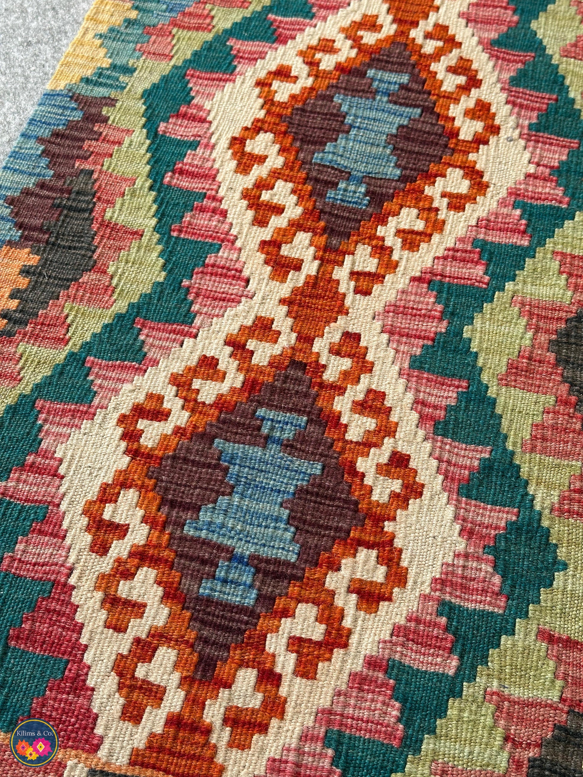 Table Runner (4’11” x 1’9”)