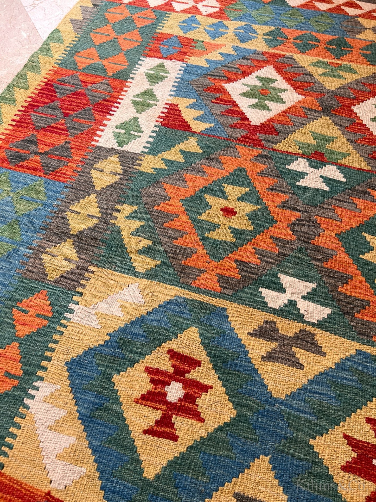 Pure wool kilim  6'6"x 4'11"