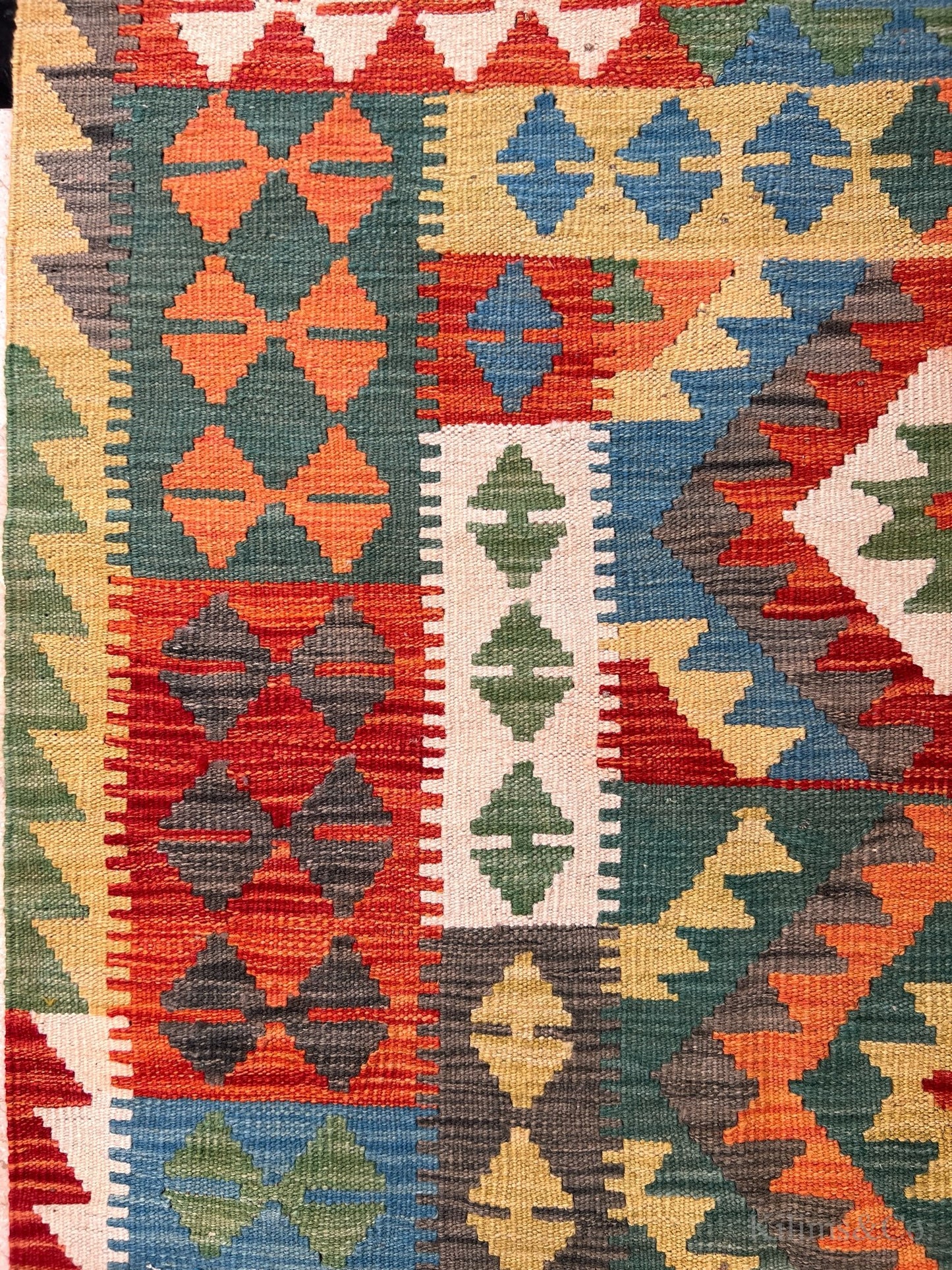 Pure wool kilim  6'6"x 4'11"