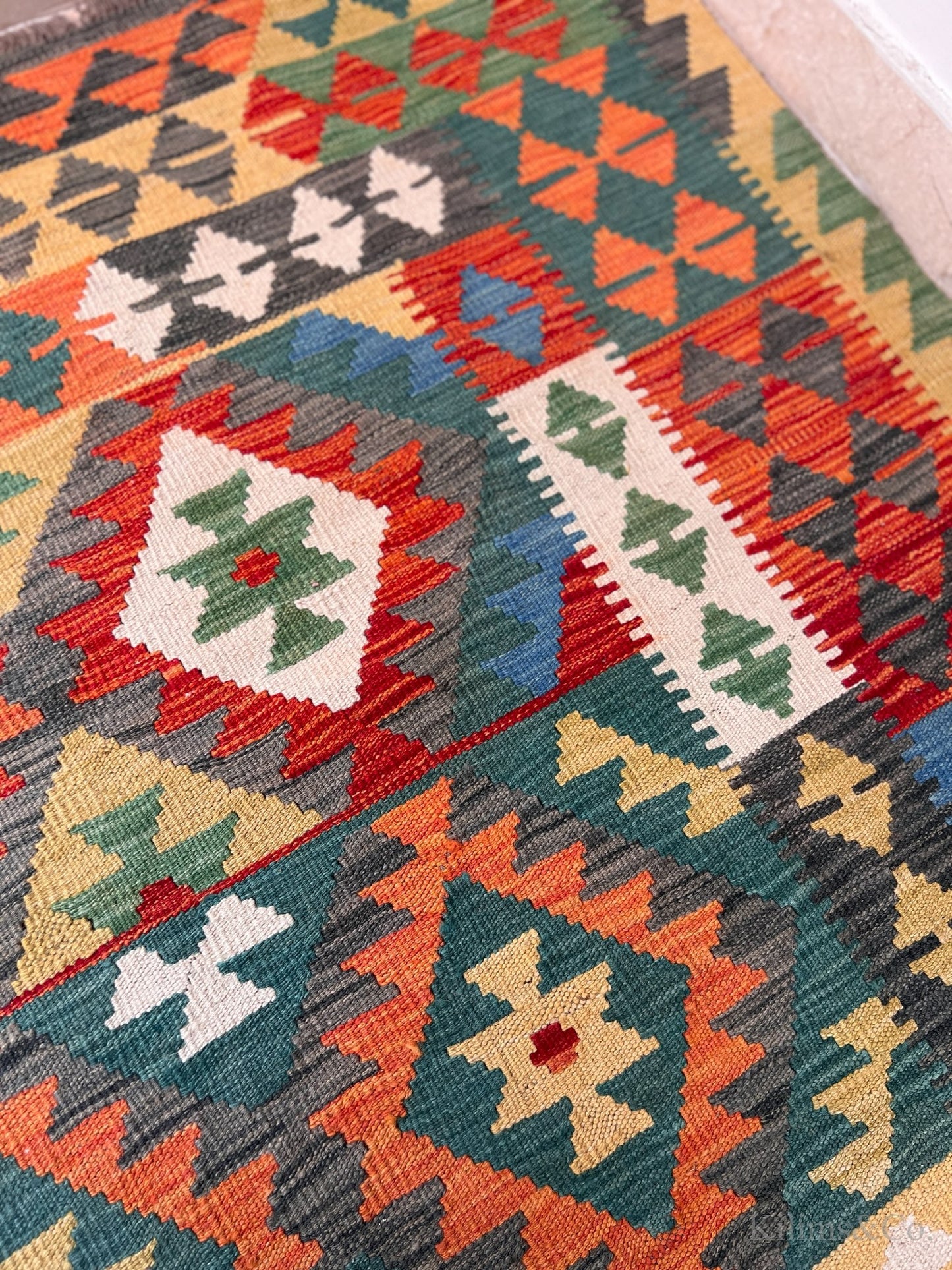 Pure wool kilim  6'6"x 4'11"