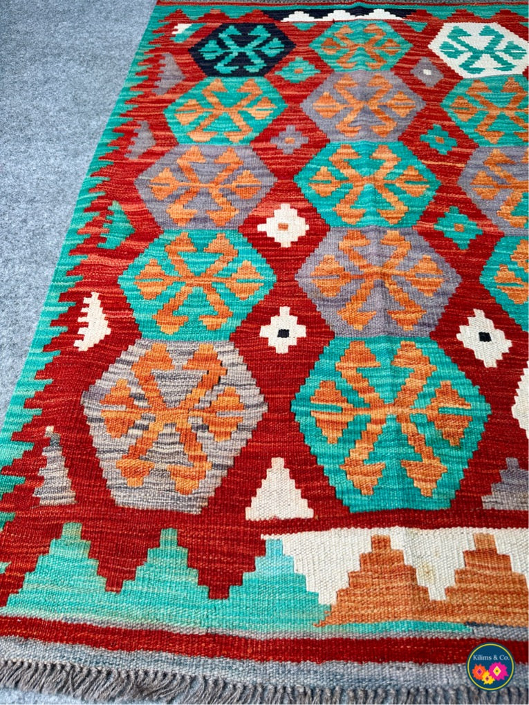 Pure wool kilim 4ft 5in x 3ft 2in
