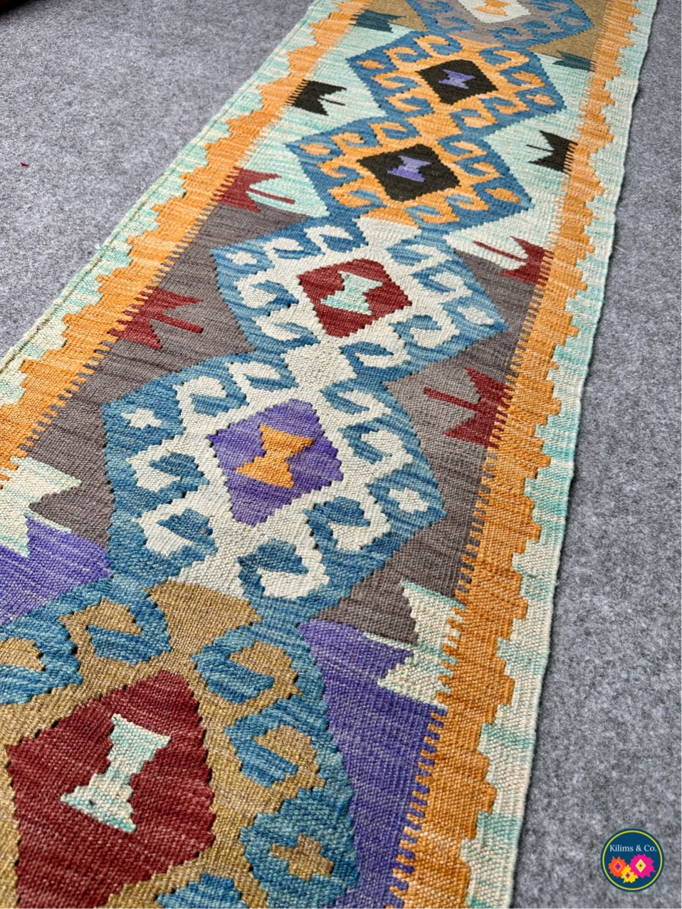 Woolen Floor Runner 6'8x1’10