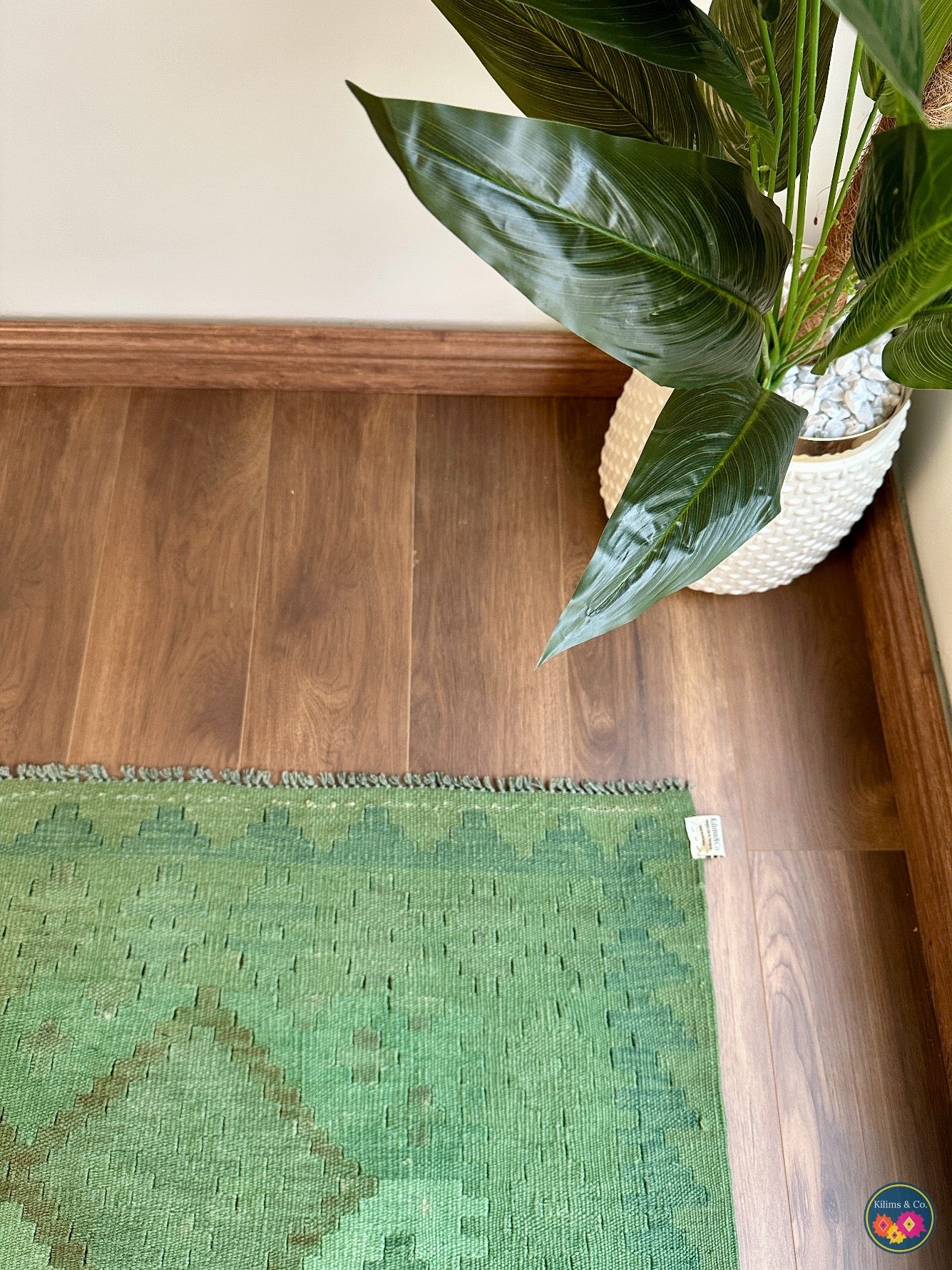 Pure Wool kilim 6ft 4in x 5ft 0in