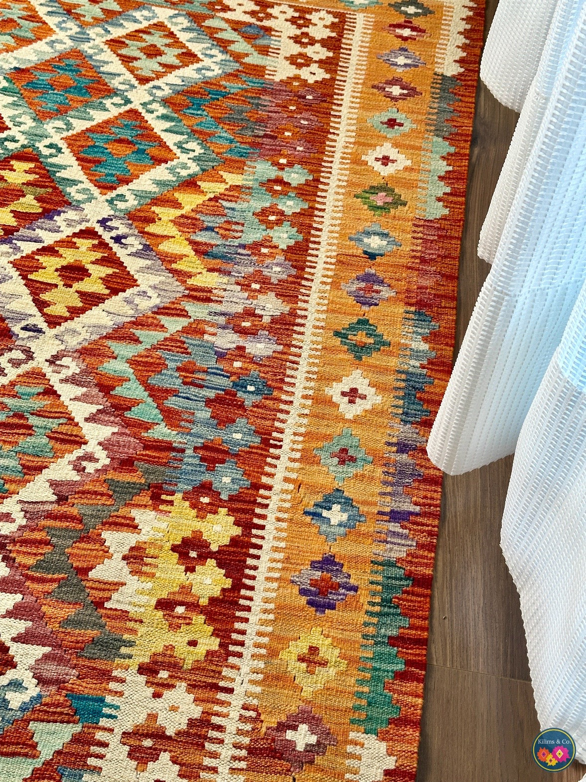 Pure Wool kilim 6ft 4in x 5ft 2in