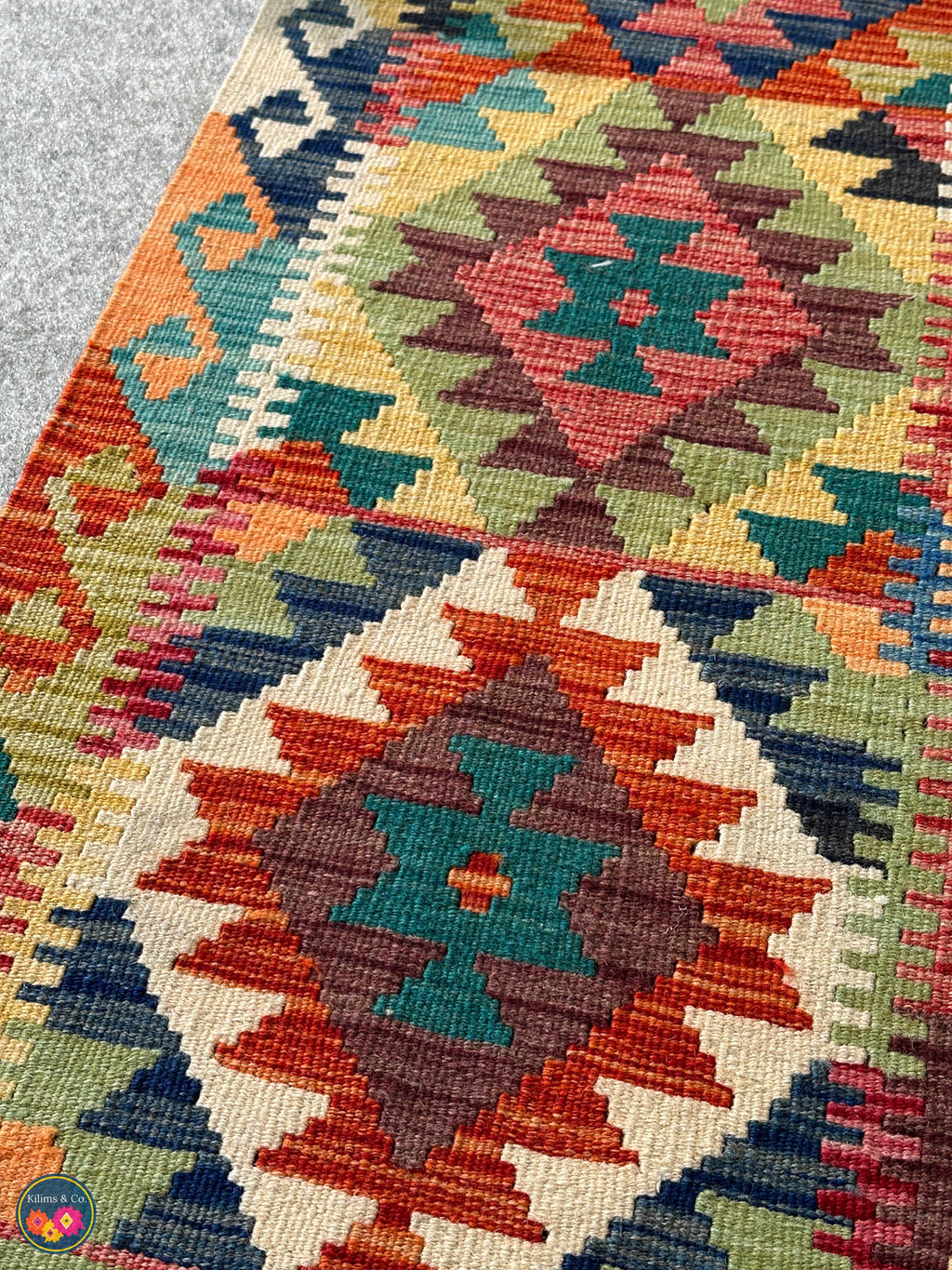 Table Runner (4’11” x 1'7”)