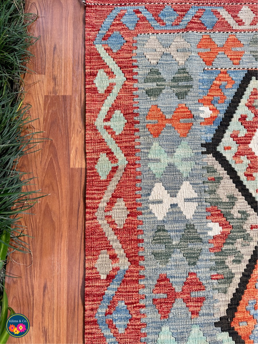 Pure wool kilim 5'8”x4'2”
