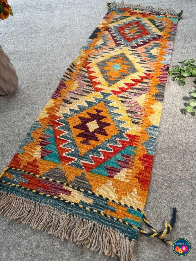 Table Runner (4'1"x 1'6")