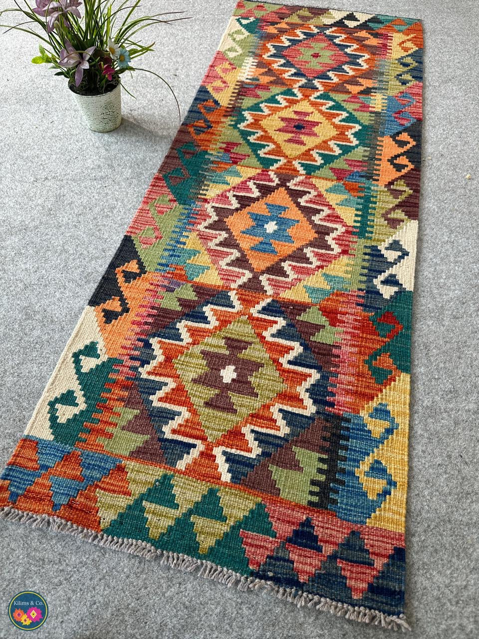 Table Runner (4’9” x 1'8”)