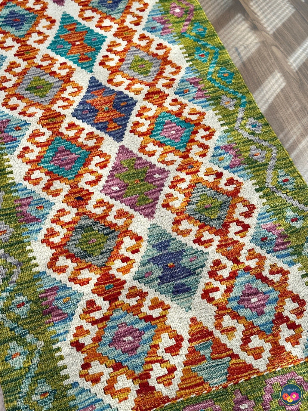 Table Runner (4’10” x 1’11”)