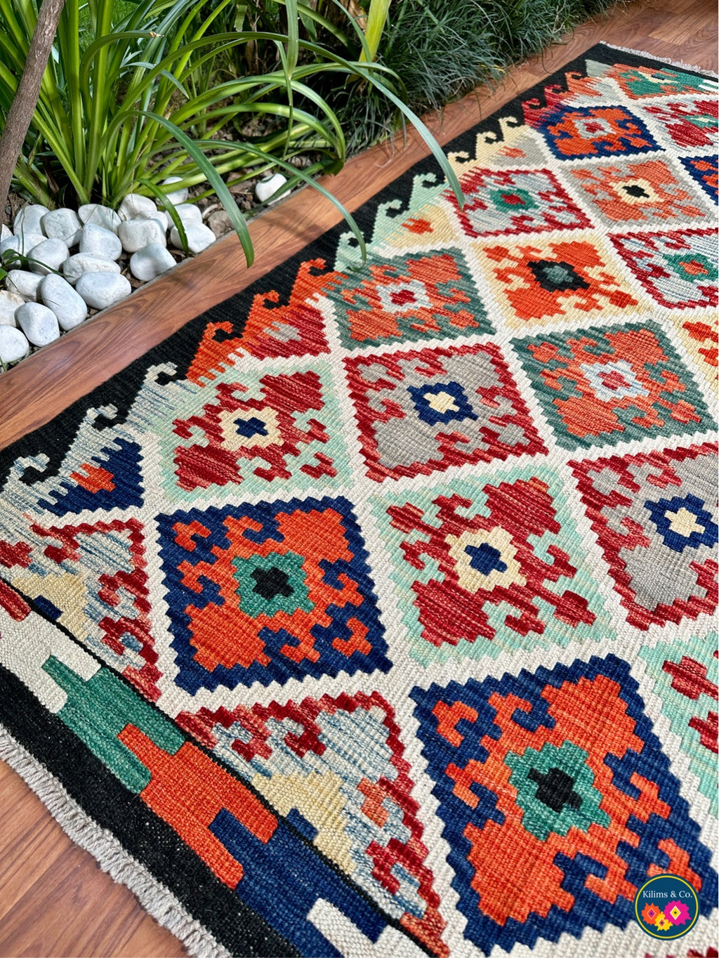 Pure wool kilim 5'7”x4'1”