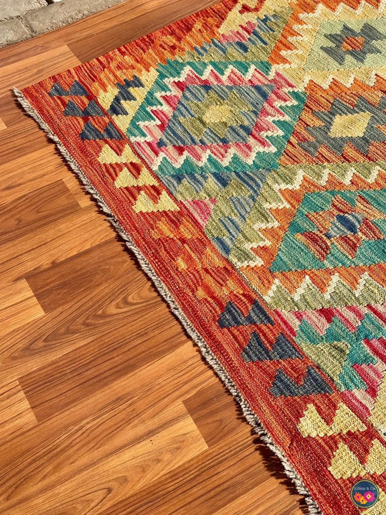 Pure wool kilim (6′6″ × 5′0″)