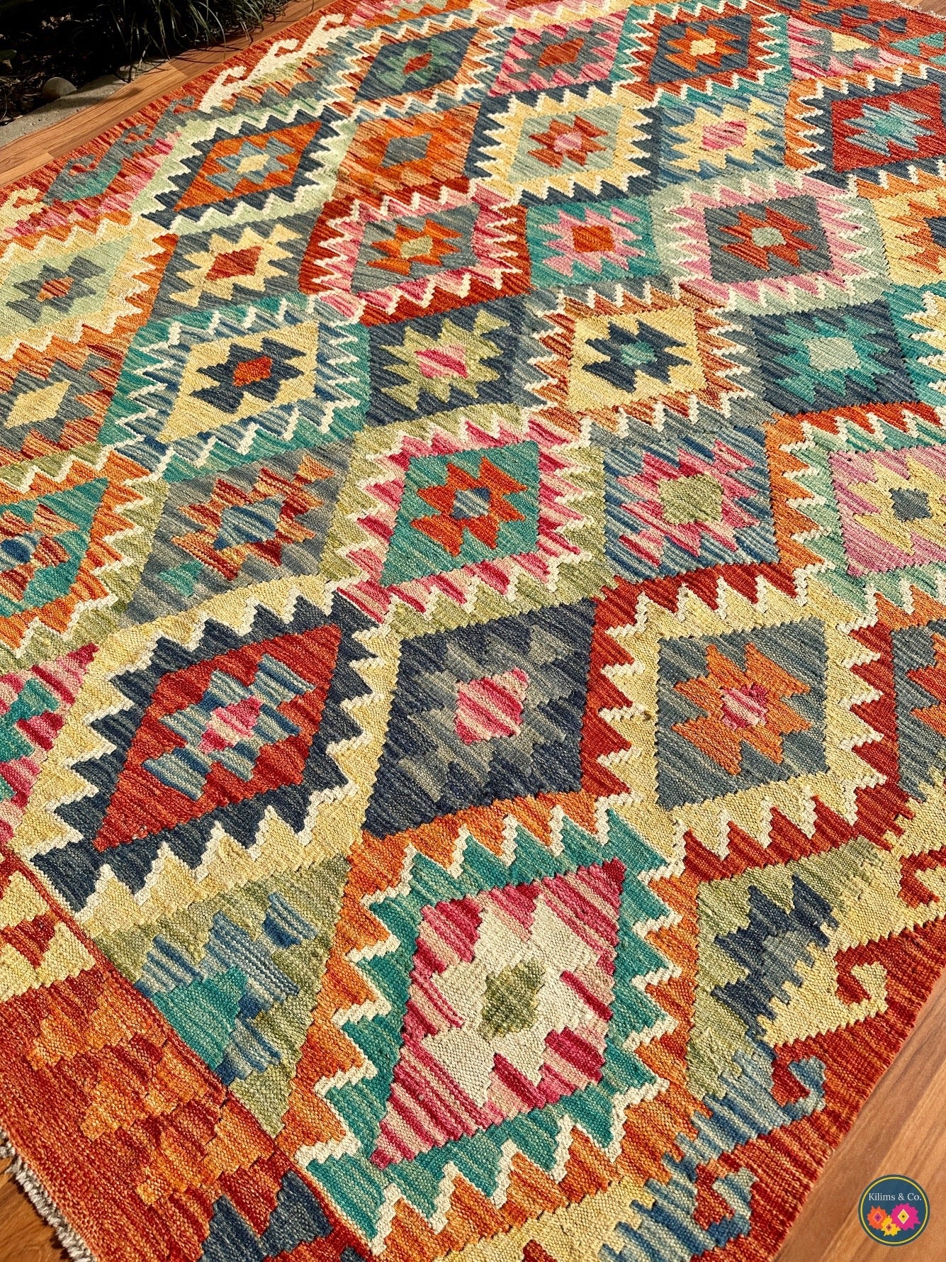 Pure wool kilim (6′6″ × 5′0″)