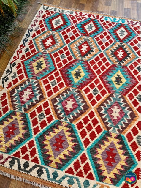 Pure wool kilim 5'8x4'1"