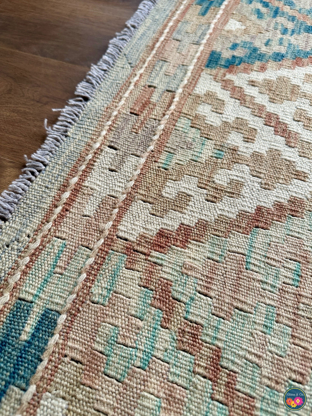 Pure Wool kilim 7ft 7in x 5ft 10in