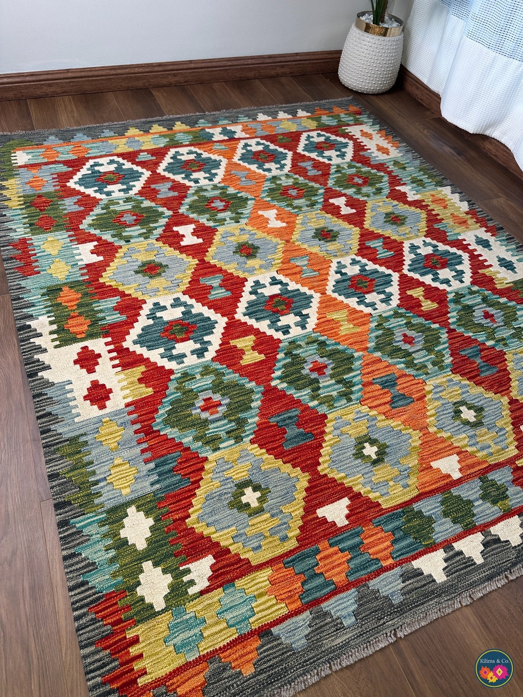 Pure Wool kilim 6ft 3in x 5ft 2in