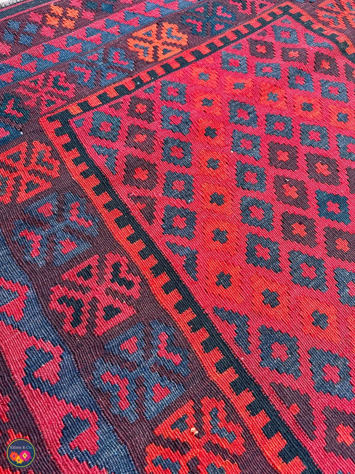 Pure wool kilim 5ft 11in x 3ft 6in