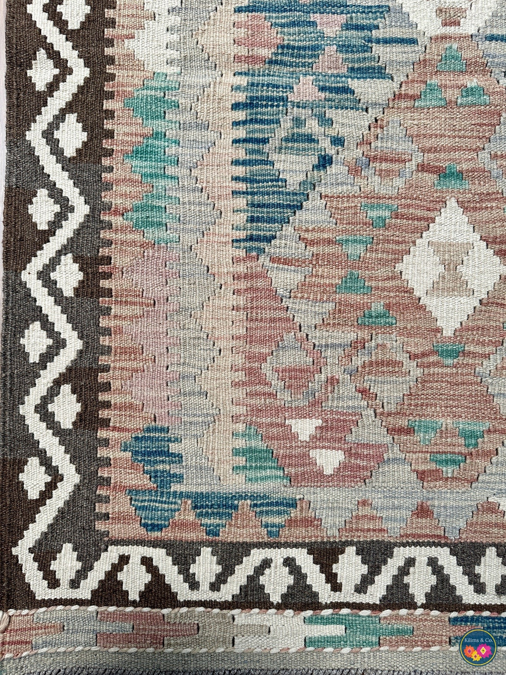 Pure Wool kilim 8ft 0in x 5ft 8in