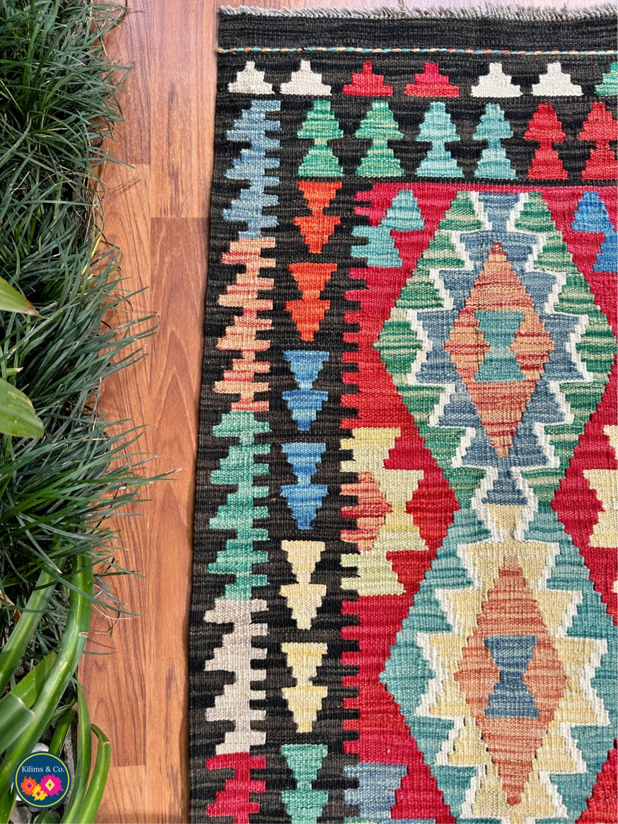 Pure wool kilim 5'11”x4'2”