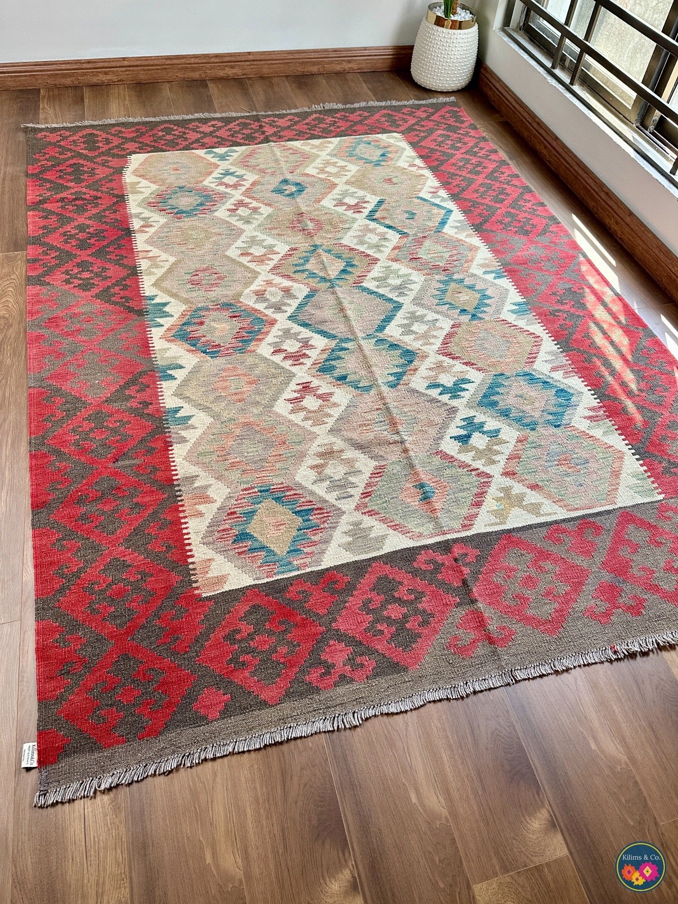Pure Wool kilim 7ft 8in x 5ft 8in