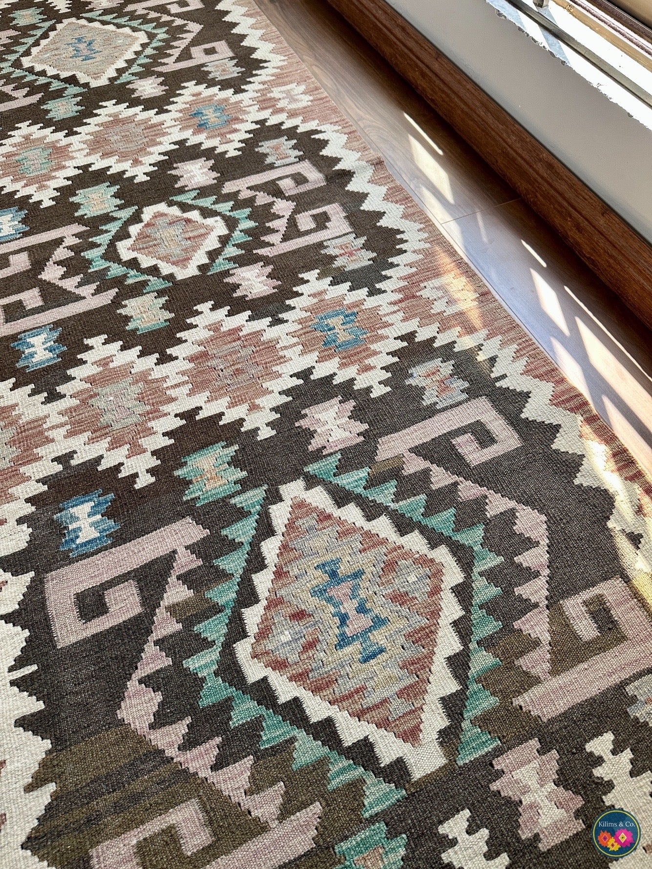 Pure Wool kilim 7ft 11in x 5ft 9in
