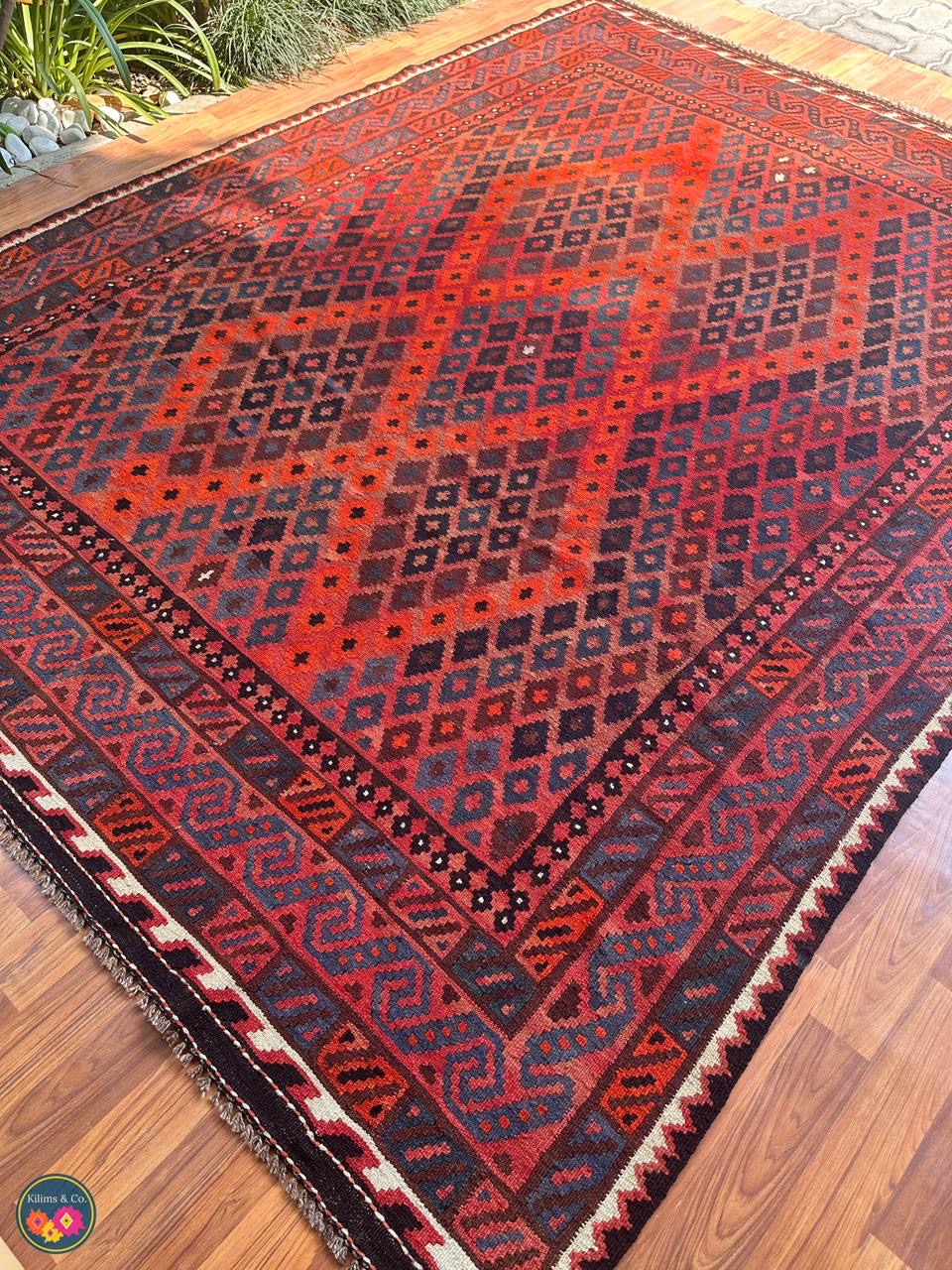 Pure Wool kilim 8ft 4in x 6ft 4in