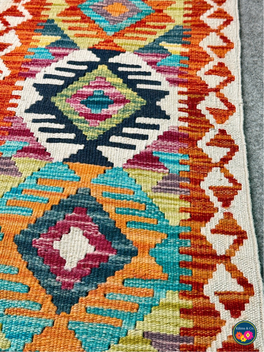 Table Runner (3’10” x 1'5”)