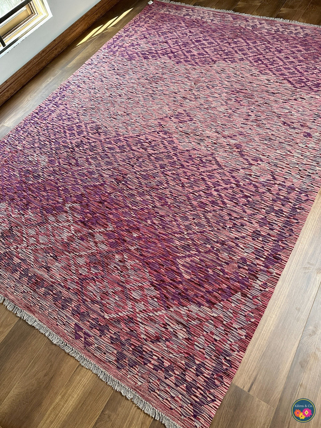 Pure Wool kilim 8ft 0in x 5ft 10in