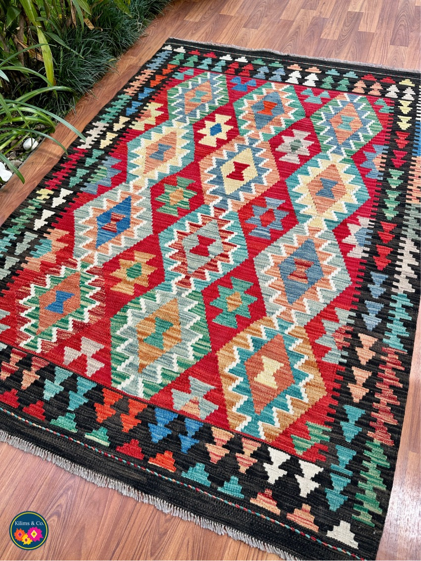Pure wool kilim 5'11”x4'2”
