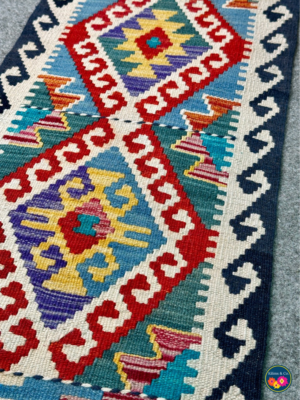 Table Runner (3’10" x 1'4")