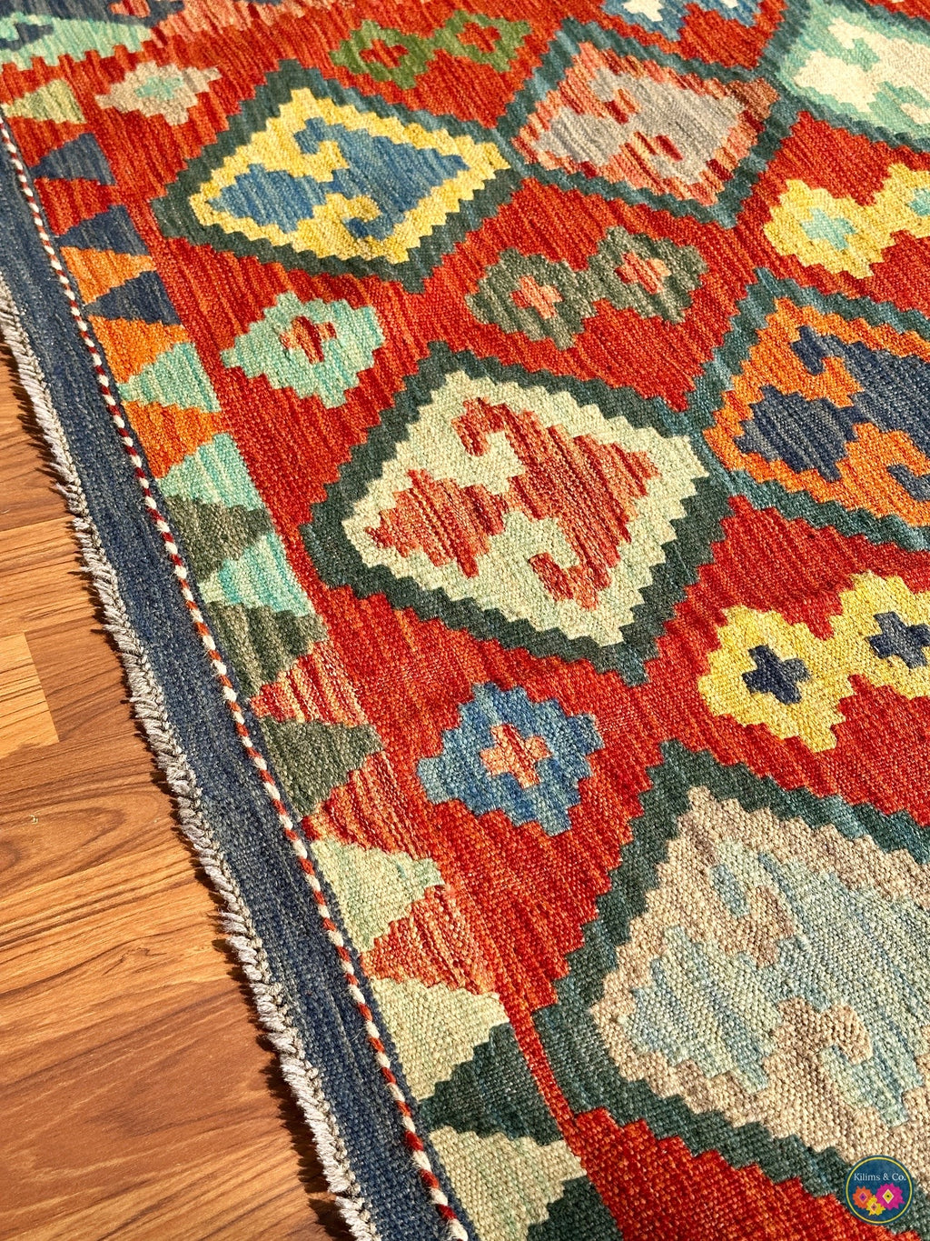 Pure wool kilim (6′5″ × 5′0″)