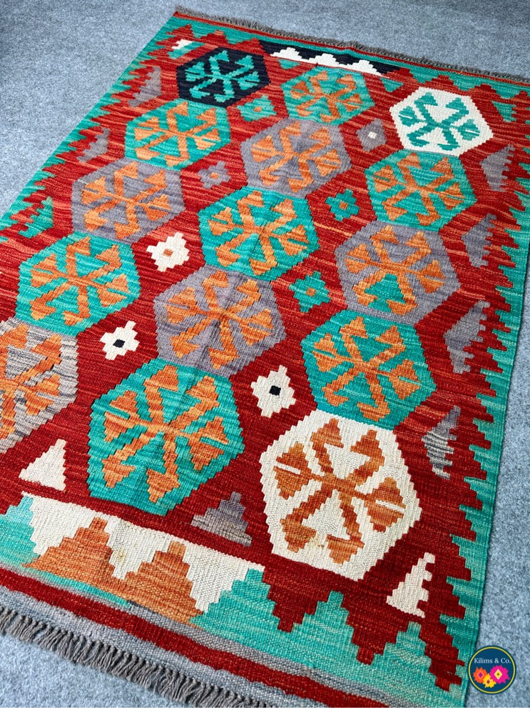 Pure wool kilim 4ft 5in x 3ft 2in