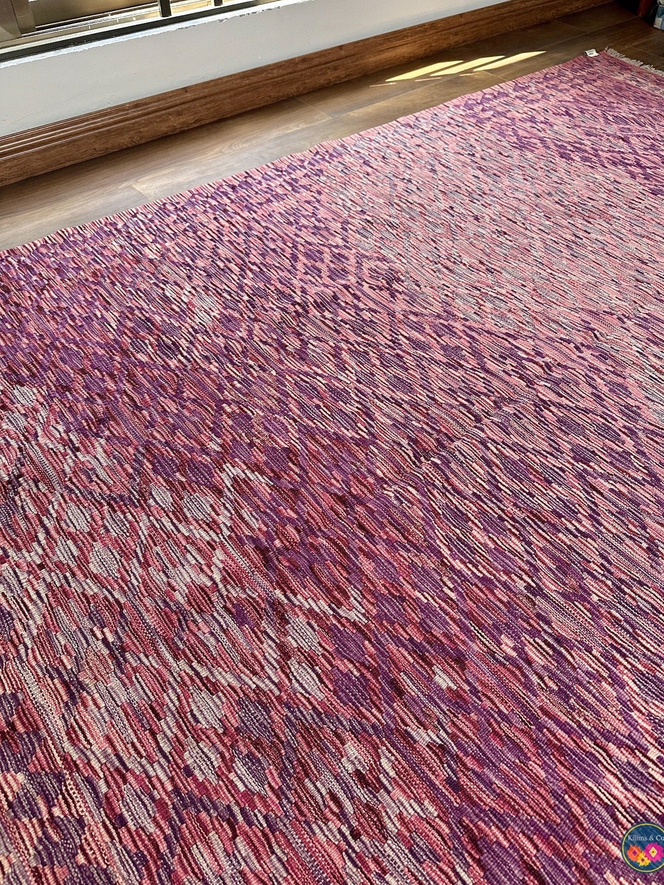 Pure Wool kilim 8ft 0in x 5ft 10in